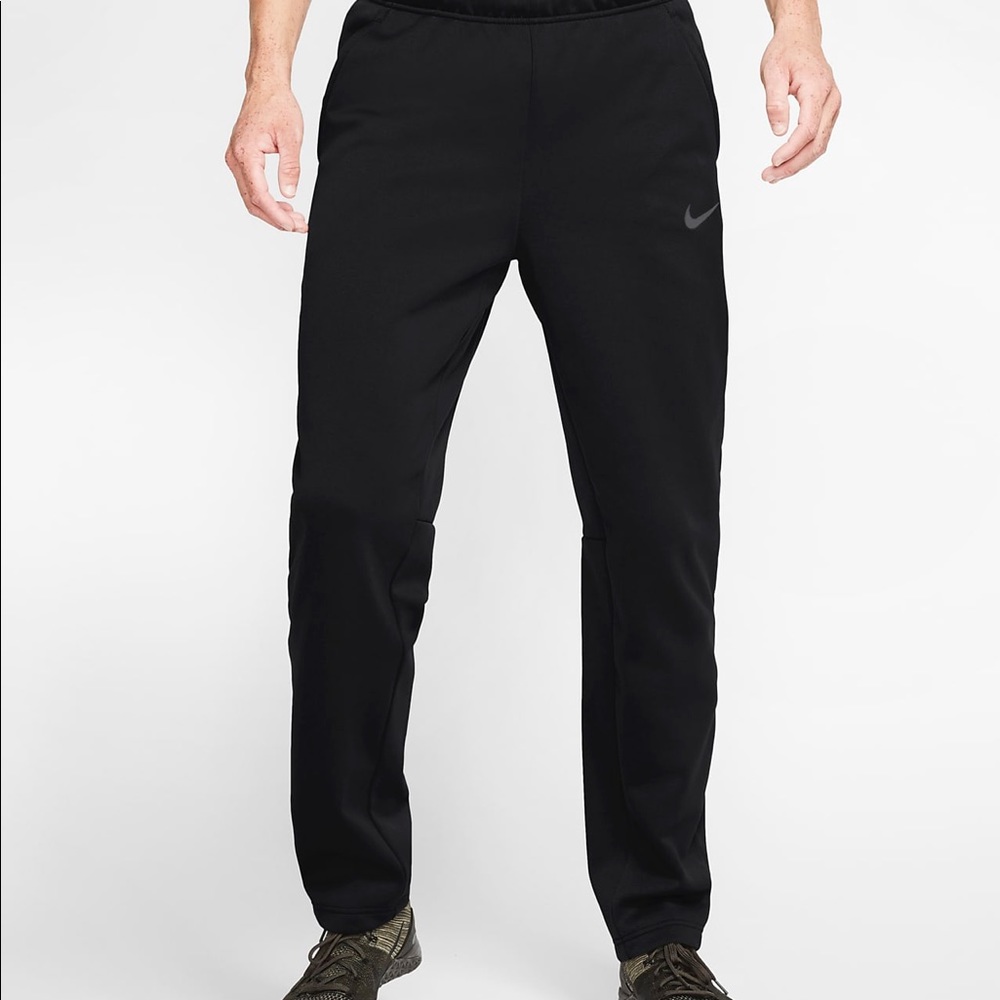 Black Nike Therma Sweats